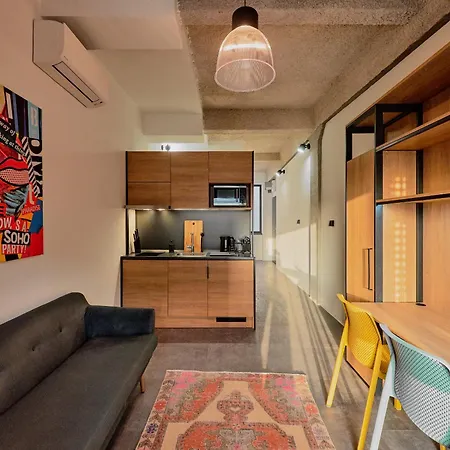 Aparthotel In *