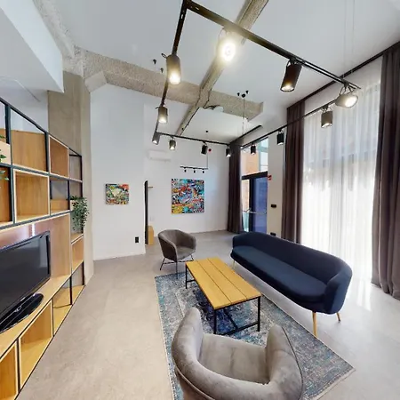 Aparthotel In *