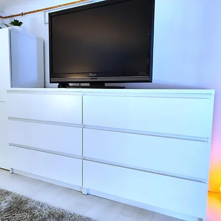 Lägenhet Isabella Apartment, 80m2 With Ac