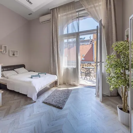 Appartamento Eagle-eye Downtown By Souperapartments *