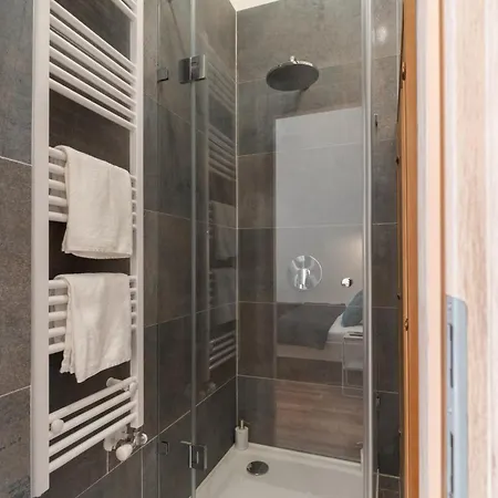 Apartment Exclusive N' Charming With Sauna In The Heart Of *