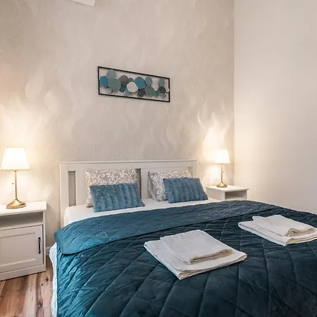 Exclusive N' Charming With Sauna In The Heart Of Apartment