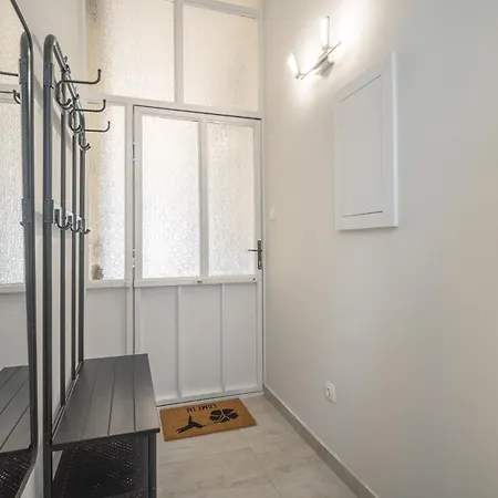 Apartment Exclusive N' Charming With Sauna In The Heart Of