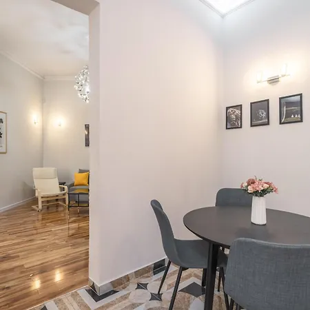 Exclusive N' Charming With Sauna In The Heart Of * Budapest