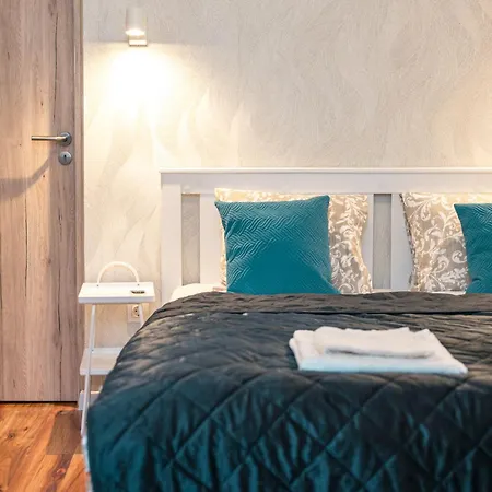 Apartment Exclusive N' Charming With Sauna In The Heart Of *