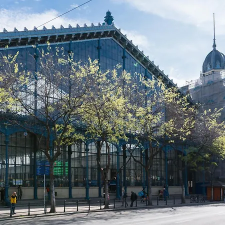 Spacious By Opera * Budapest