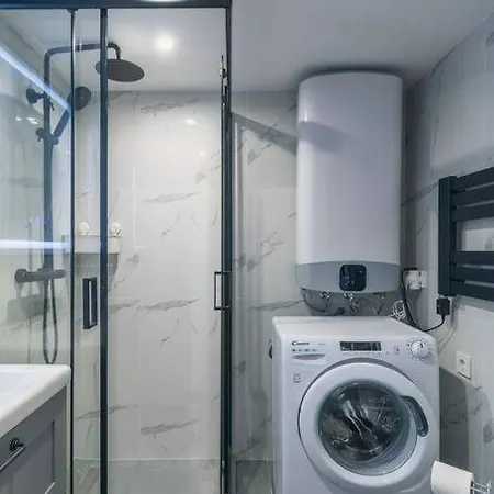 Apartment Huszonegy 1 - Center Location Ac *