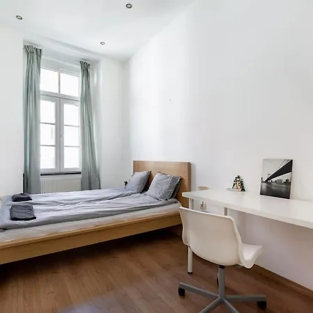 Elegant Downtown At Kiraly 39 Apartment Budapest