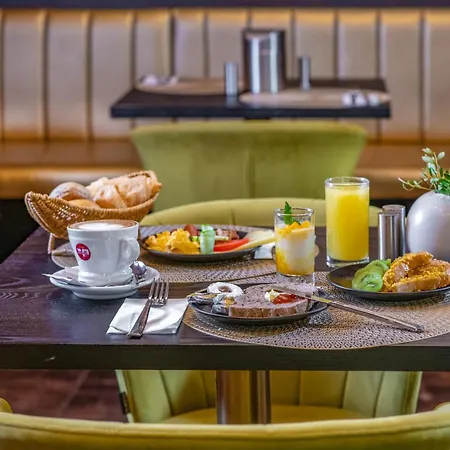 Andrassy Thai 3*