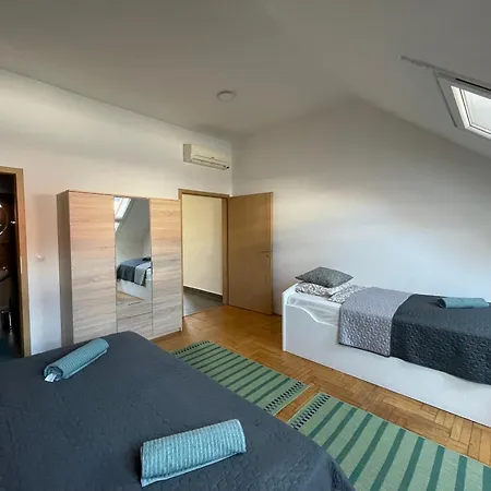 Dobhouse16 #downtown #nightlife #partyzone Apartment Budapest
