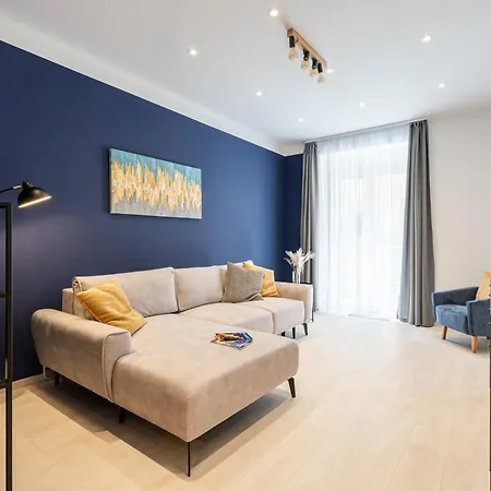 Admiral Blue With Balcony Apartment Budapest