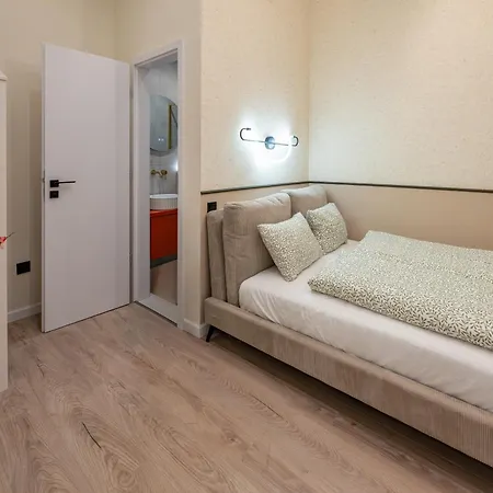 Akacfa-a111 Stylish 1 Bedroom Apartment *