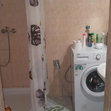Garibaldi Apartman *