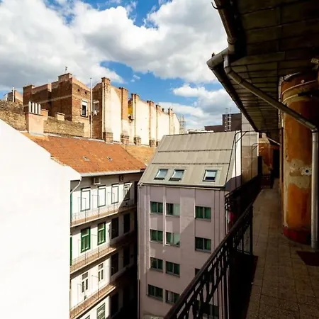 Apartment Historic Charm On Dohany Street By Newave *