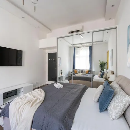 Apartment Deluxe & Cozy Wesselenyi Dream Next To The Synagogue *