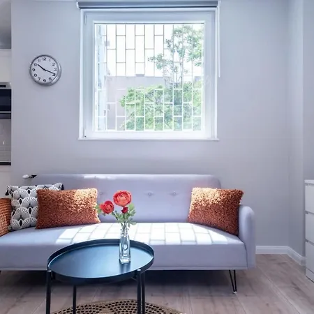 Super New With Air Conditioning Διαμέρισμα