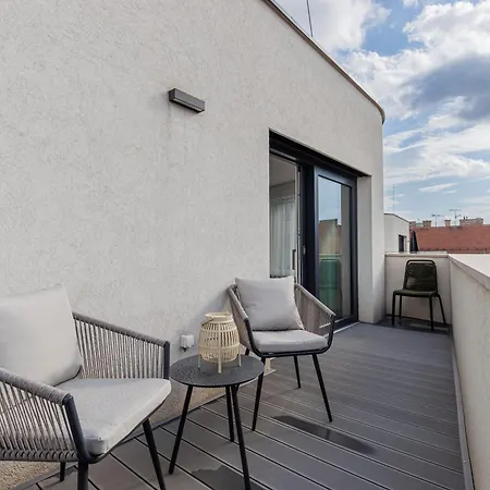 New Penthouse W Double Parking, Panoramic Balcony *