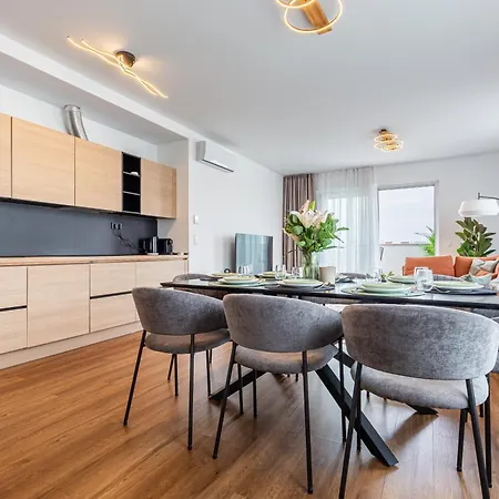 New Penthouse W Double Parking, Panoramic Balcony