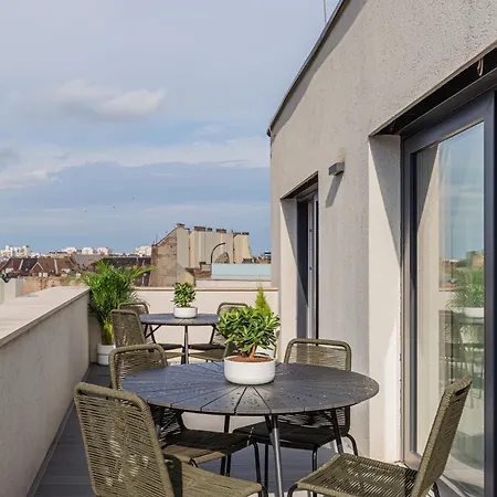 New Penthouse W Double Parking, Panoramic Balcony Apartment