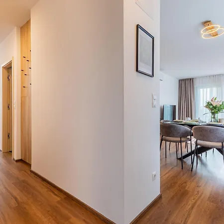 New Penthouse W Double Parking, Panoramic Balcony Apartment