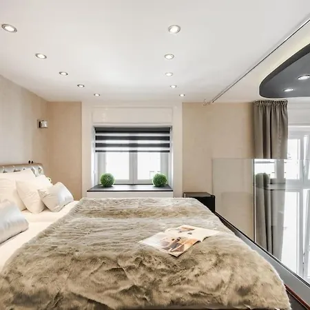 Luxurious 3-bedroom In The Center Apartment Budapest