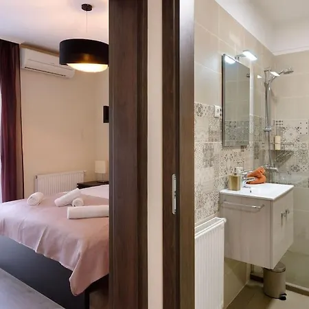 Orangehomes Garden View Friendly With Free Parking Apartment *