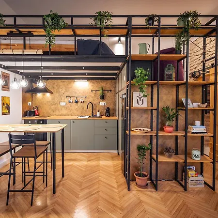 Rumbastic New - Location With Ac Apartment
