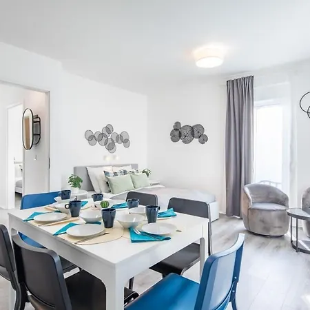 Apartment Fresh & Modern - With 2 Balconies Budapest