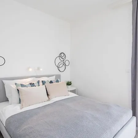Apartment Fresh & Modern - With 2 Balconies Budapest