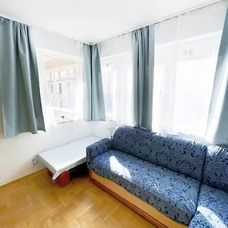 Apartment Comfort -2bedroom,central,balcony,elevator,ac *