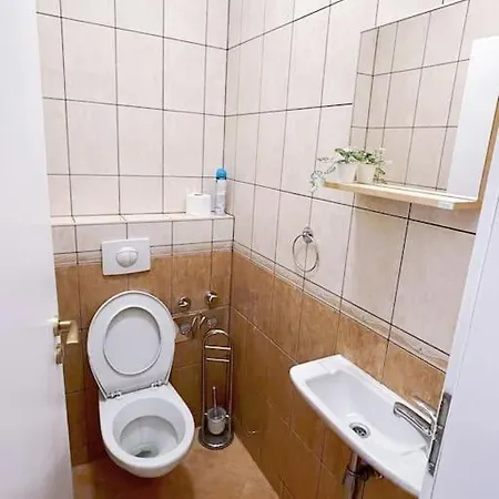 Apartment Comfort -2bedroom,central,balcony,elevator,ac Budapest