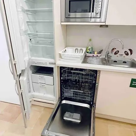 Comfort -2bedroom,central,balcony,elevator,ac