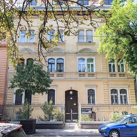 Apartment Szondi74 *