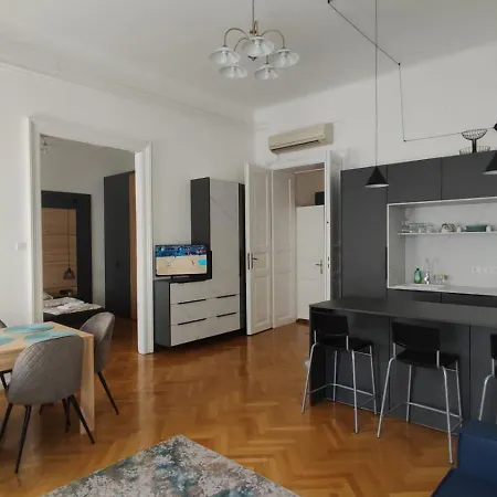 Apartment Mirai