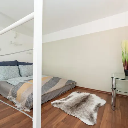 Apartment Spacious By Opera *