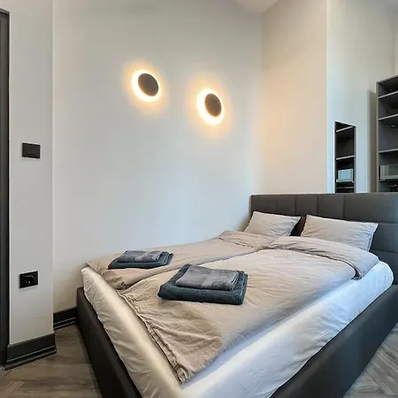 Ludovika 93 M2 * Budapest