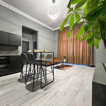 Apartment Ludovika 93 M2