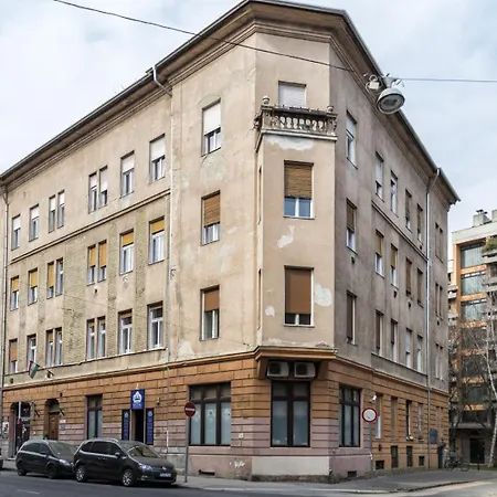 Big Time - In The Heart Of Budapest