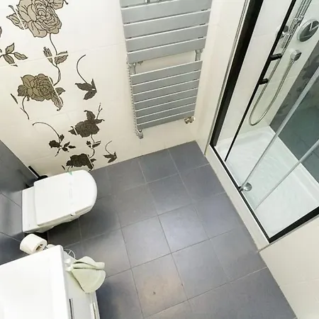 White Pearl Downtown Balcony By Nw Apartment Budapest
