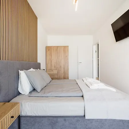 Apartment Sleek With Balcony And Parking Budapest