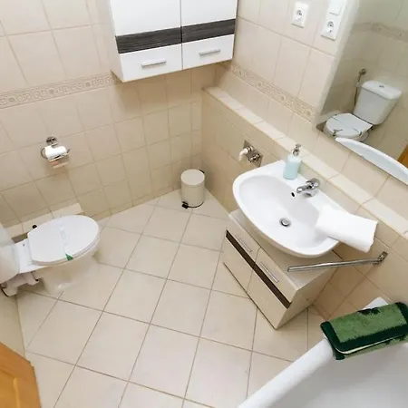 Gozsdu White Raven 3 - Terrace And Free Underground Parking Appartement *