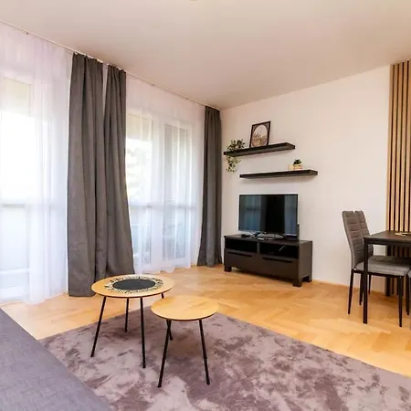 Gozsdu White Raven 3 - Terrace And Free Underground Parking * Boedapest