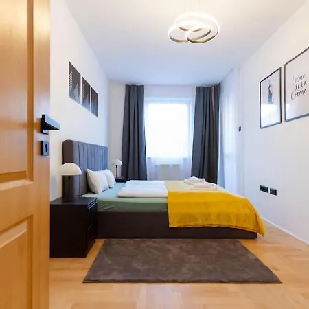 Gozsdu White Raven 3 - Terrace And Free Underground Parking