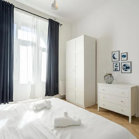 D58 - Grand Boulevard Royal - Location By Bqa Apartment *