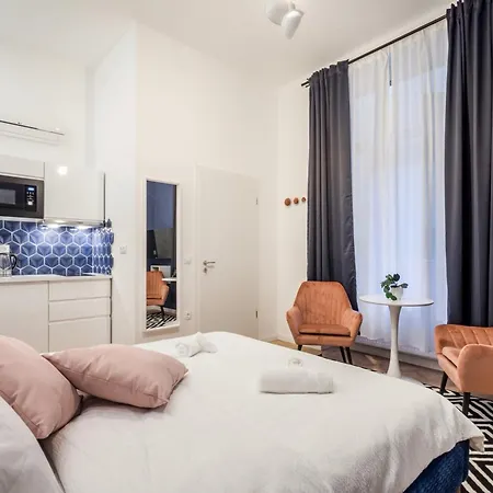 D58 - Grand Boulevard Royal - Location By Bqa * Budapest