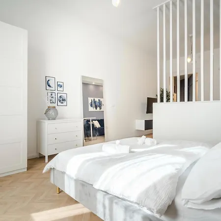 D58 - Grand Boulevard Royal - Location By Bqa Apartment *