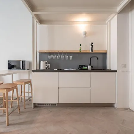 Soho Apartment *