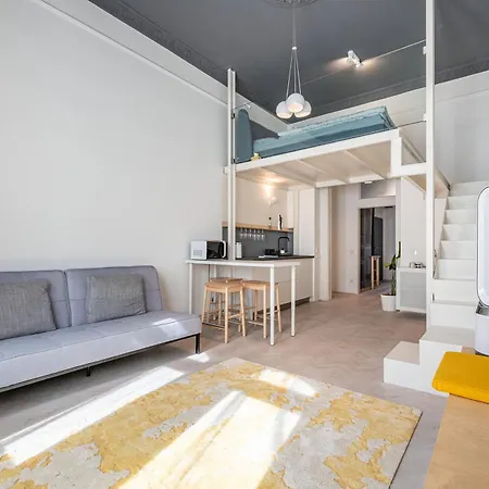 Soho Apartment *