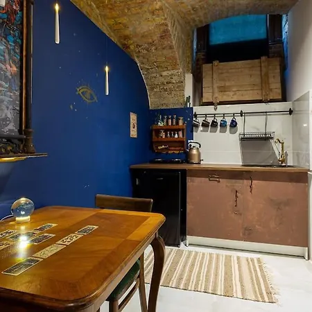 Apartment Harry Potter Themed Central Underground Budapest