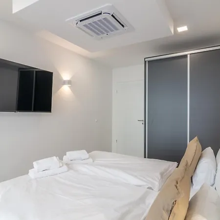 Swu Opera Apartment *